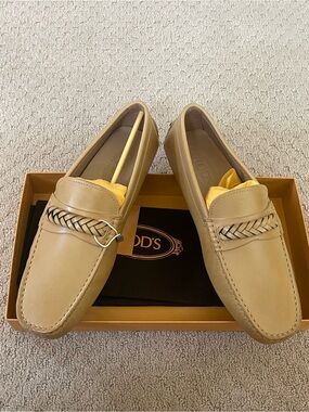 Men’s Tod Gommino Leather Driving Shoes 8/9 A